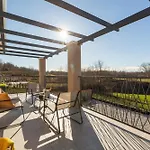 Villa Lumina Divina With Heated Pool Near Porec Prhati