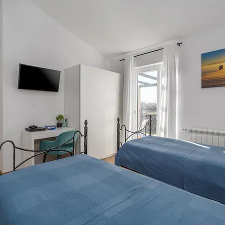 Lumina Divina Sa Grijanim Bazenom