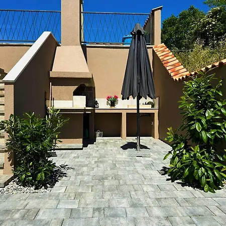 Lumina Divina With Heated Pool Near Porec Villa Prhati