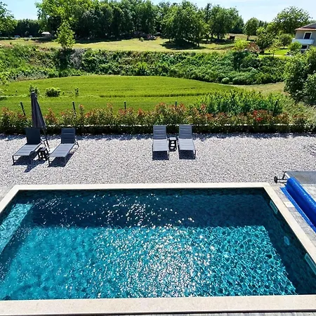 Lumina Divina With Heated Pool Near Porec Villa Prhati