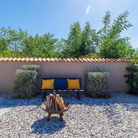 Lumina Divina With Heated Pool Near Porec Villa Prhati