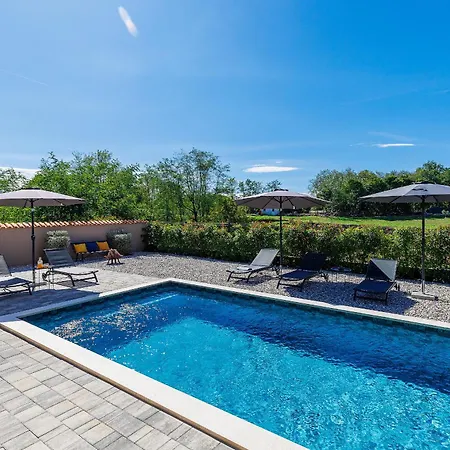 Villa Lumina Divina With Heated Pool Near Porec *