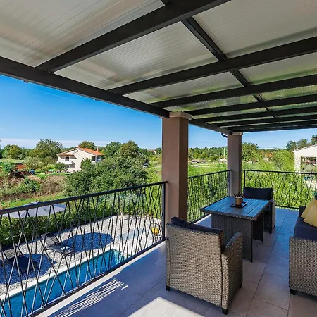 Lumina Divina With Heated Pool Near Porec Villa