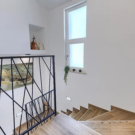 Villa Lumina Divina With Heated Pool Near Porec *