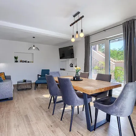 Lumina Divina With Heated Pool Near Porec Villa