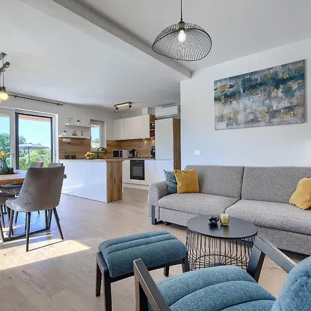 Lumina Divina With Heated Pool Near Porec Villa