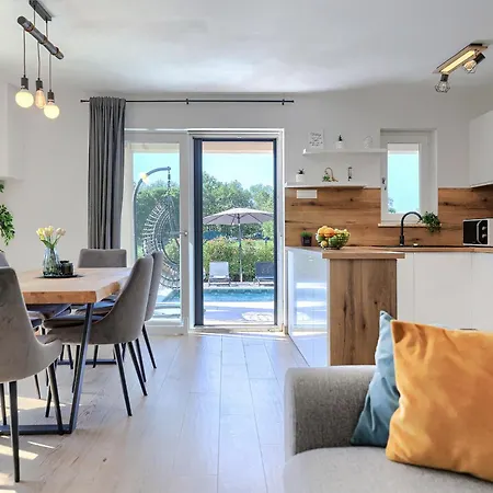 Lumina Divina With Heated Pool Near Porec Villa *